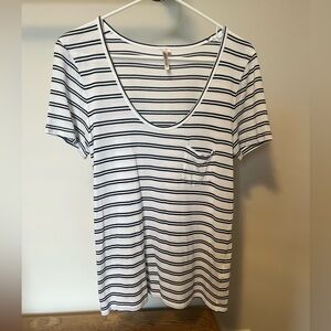 BANANA REPUBLIC Signature T Shirt Stripe Modal Scoop Neck Womens Tee Top